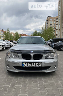 BMW  118 i 2006