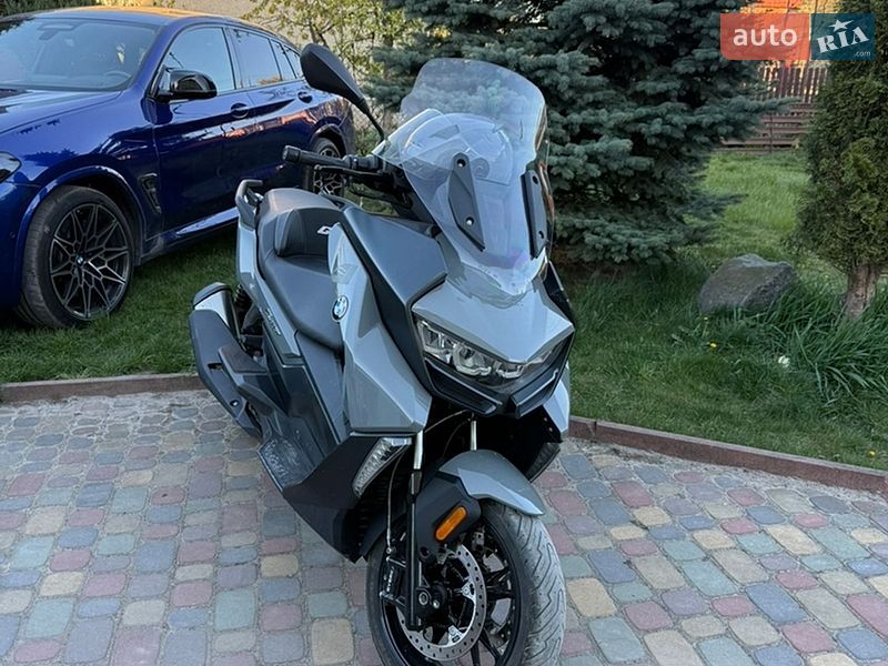 Мото BMW C 400GT