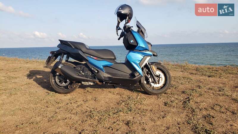 Максі-скутер BMW C 400X
