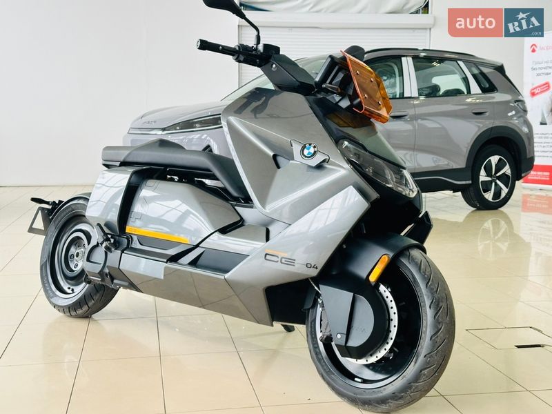 Мото BMW CE 04