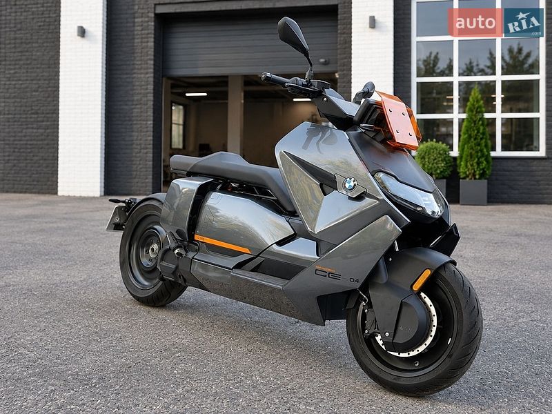 BMW CE 04