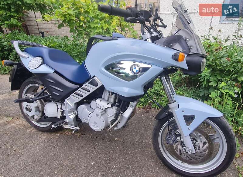 Мотоцикл Без обтікачів (Naked bike) BMW F 650CS