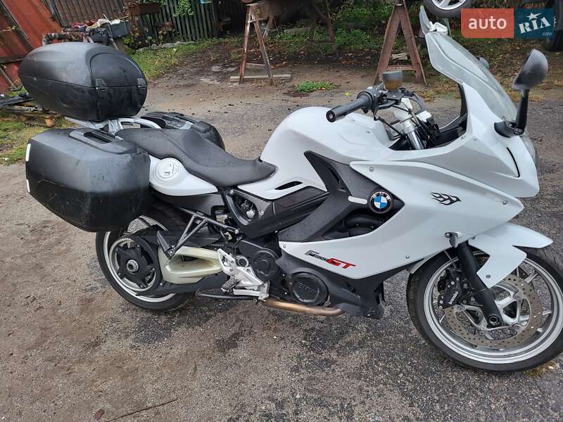 BMW F 800GT