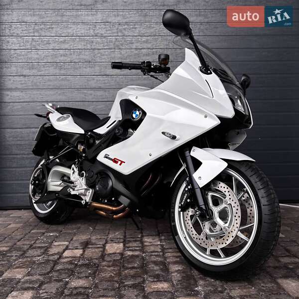 BMW F 800GT