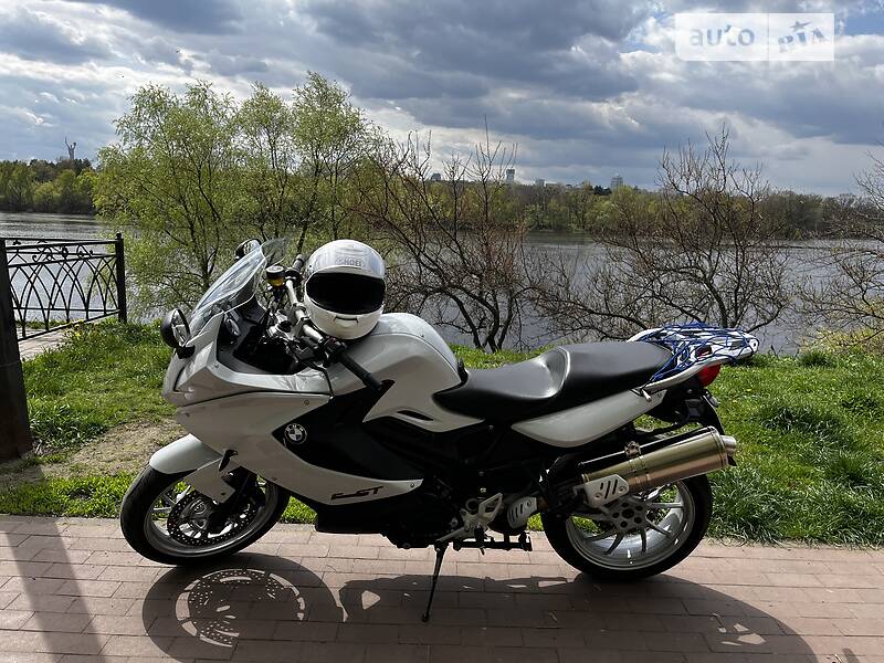 Мотоцикл Спорт-туризм BMW F 800S