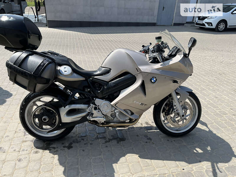 BMW F 800ST