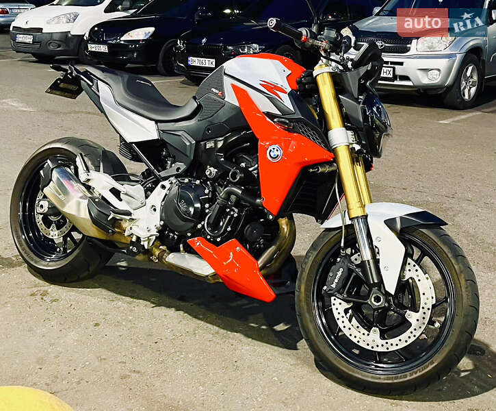 BMW F 900R
