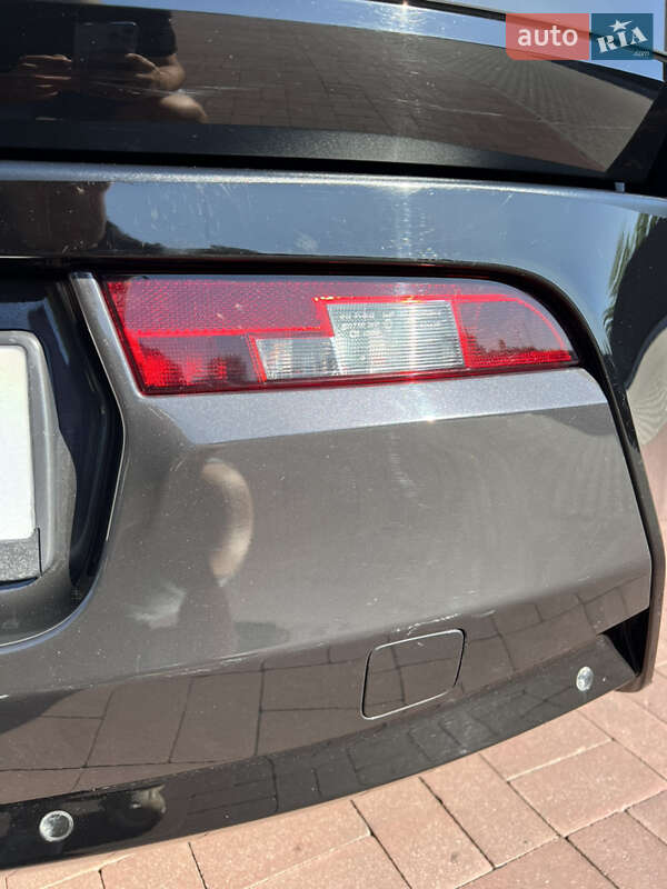 Хэтчбек BMW I3 2014 в Киеве