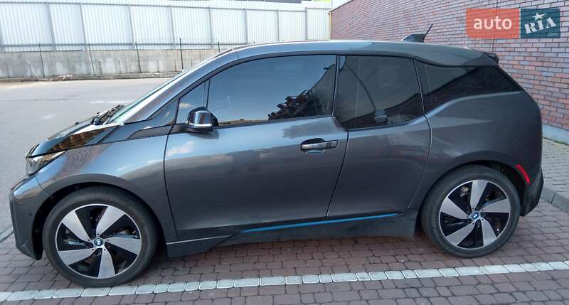 Хетчбек BMW I3