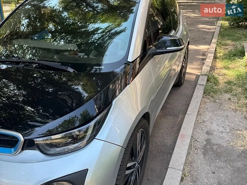 BMW I3