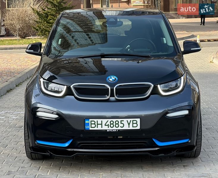 BMW i3S