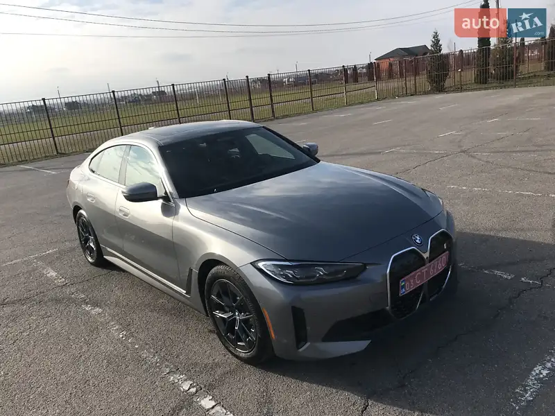 BMW i4