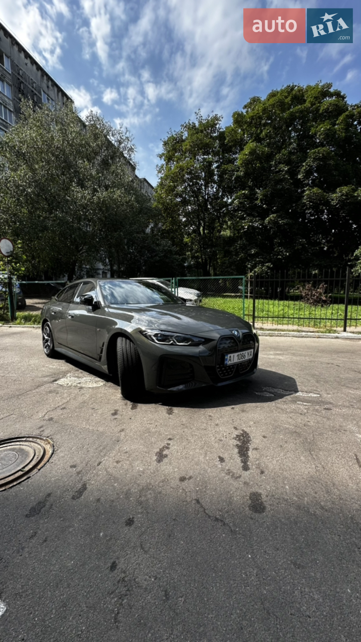2022 BMW i4 - фото 1