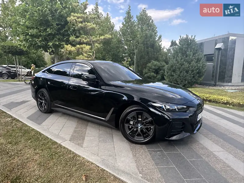 BMW i4