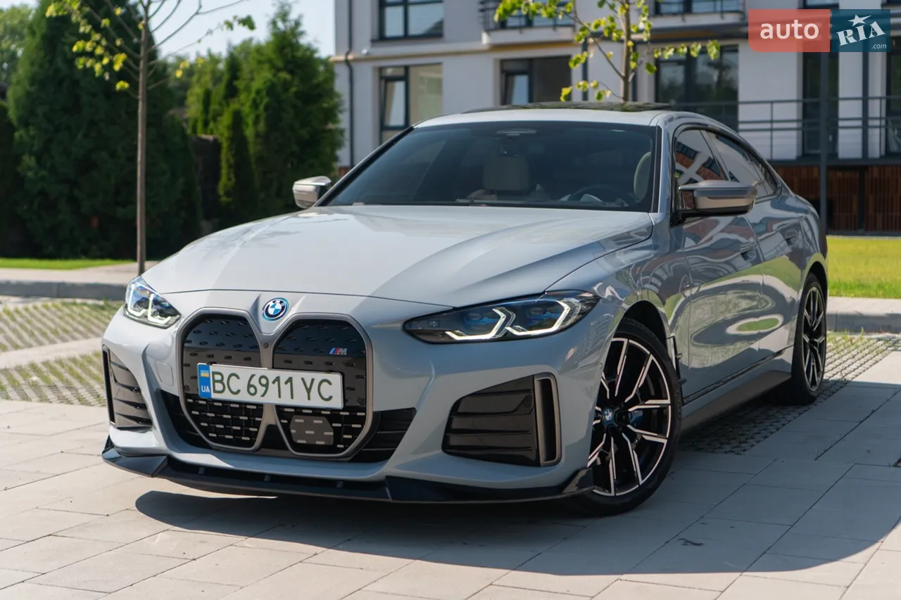 2022 BMW i4 - фото 1