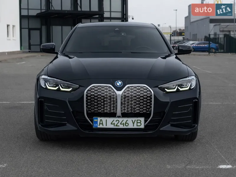 BMW i4