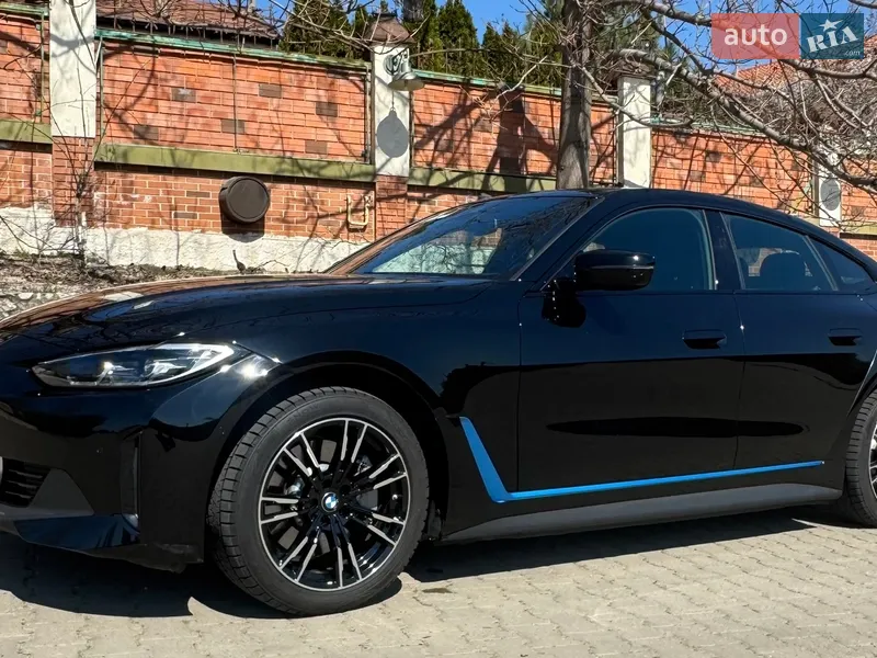 BMW i4 2023