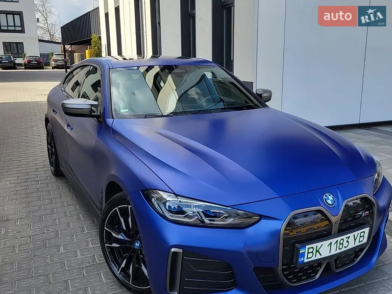 BMW i4
