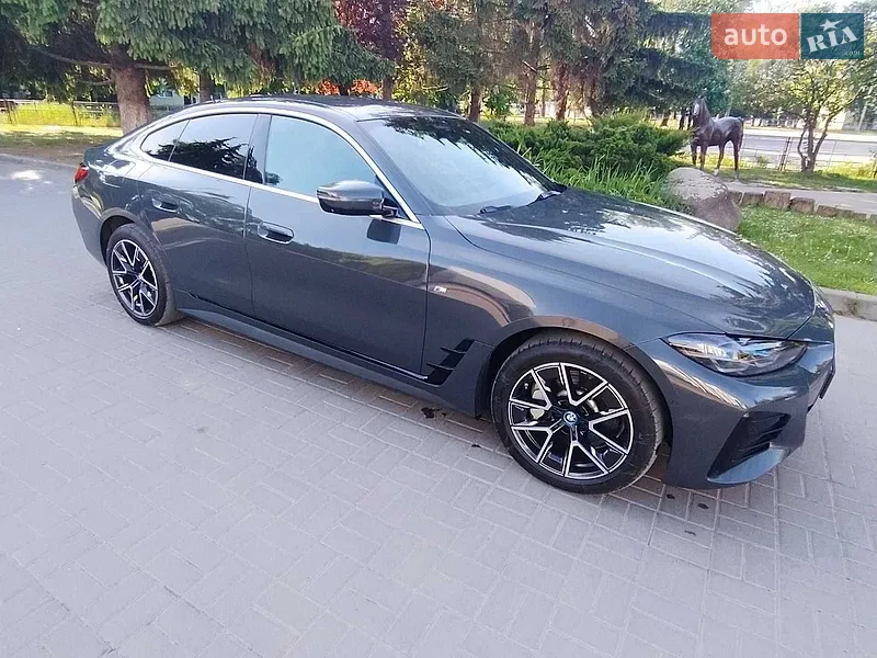 BMW i4
