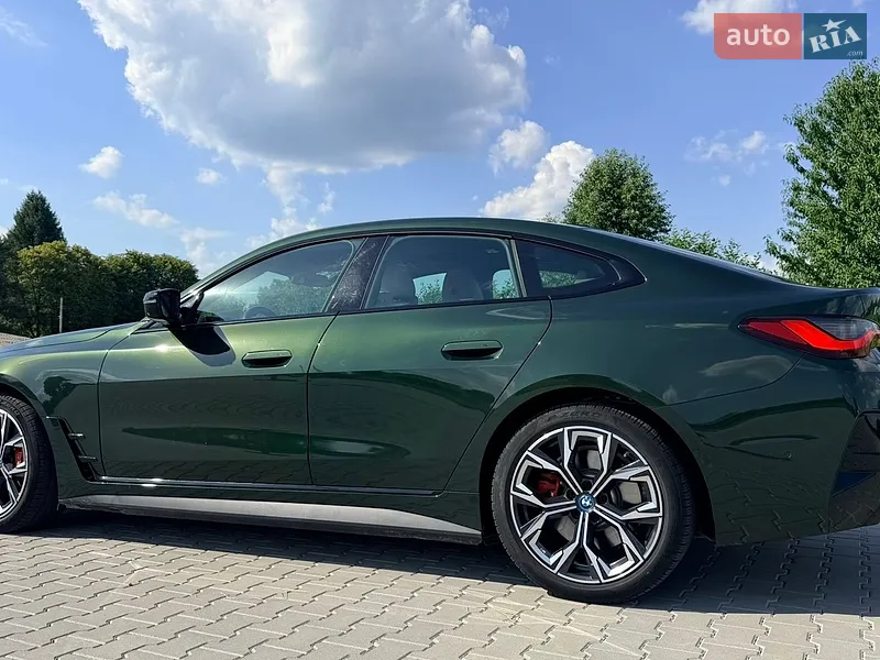 BMW i4