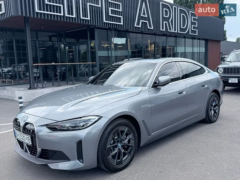 BMW i4