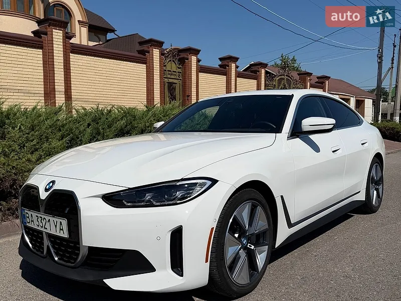BMW i4