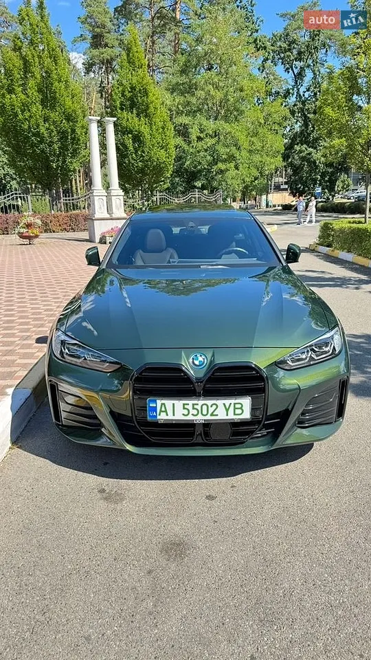 2022 BMW i4 - фото 1
