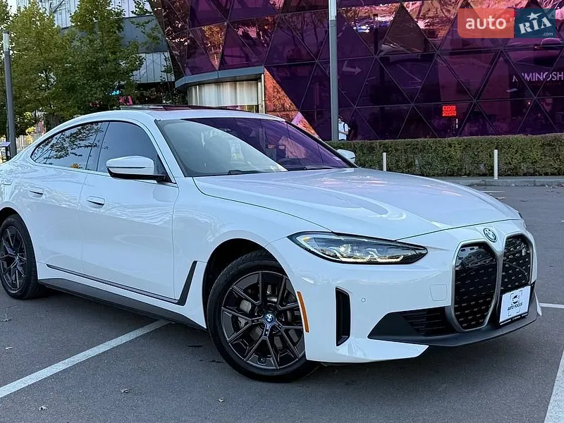 BMW i4