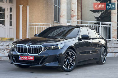 BMW i5  2024