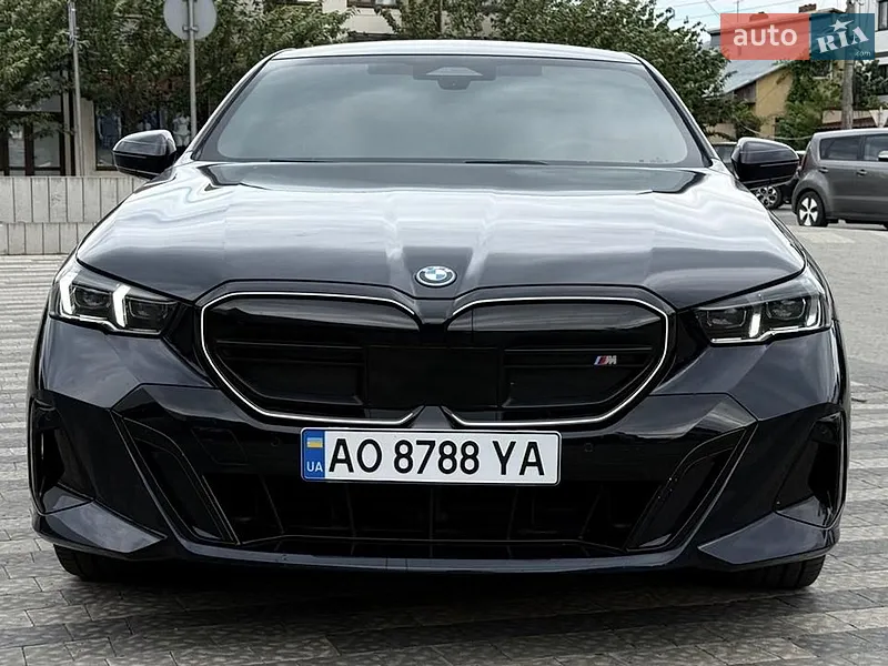 BMW i5
