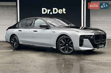 BMW i7  2023