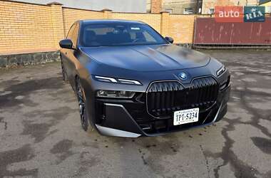 BMW i7  2023