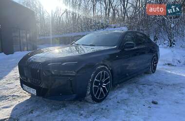 BMW i7  2023