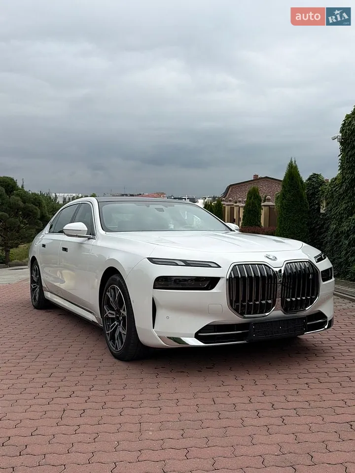 2023 BMW i7 - мініатюра 3