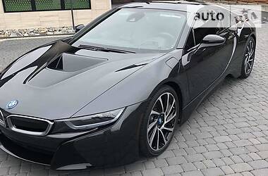 BMW i8  2015