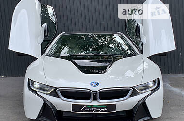 BMW i8  2015