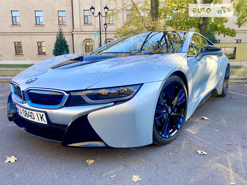 Купе BMW i8