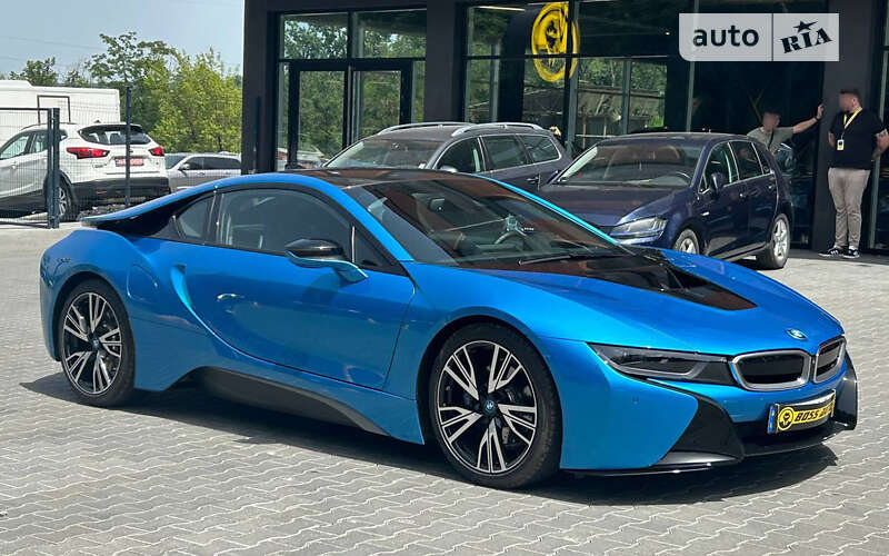 BMW i8