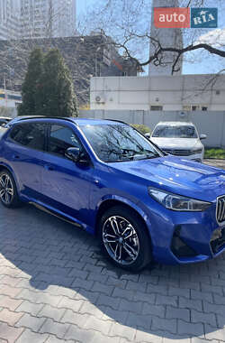 BMW iX1  2023
