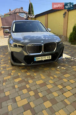 BMW iX1  2023