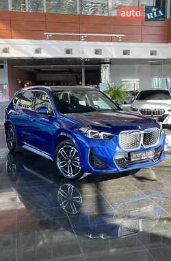 BMW iX1  2023