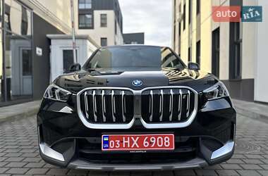 BMW iX1  2022