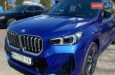 BMW iX1  2023