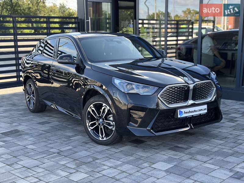 BMW iX2