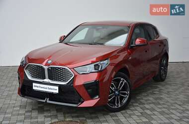 BMW iX2 xDrive30 2025