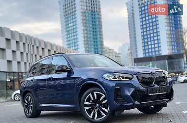 BMW iX3  2021