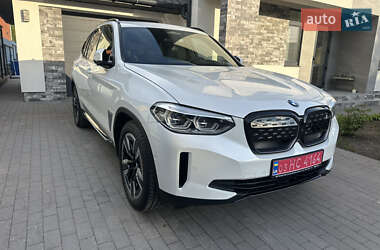 BMW iX3 2021