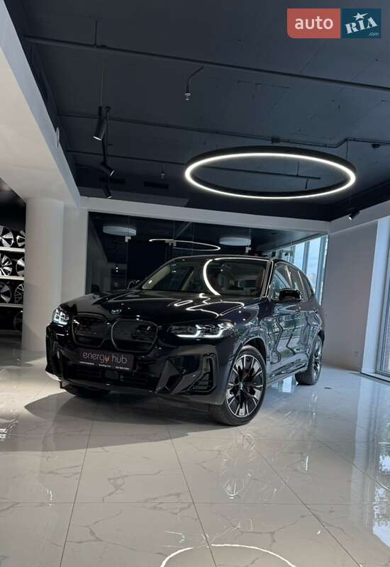 BMW iX3