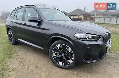 BMW iX3  2023