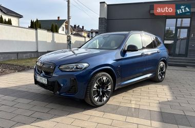 BMW iX3  2024
